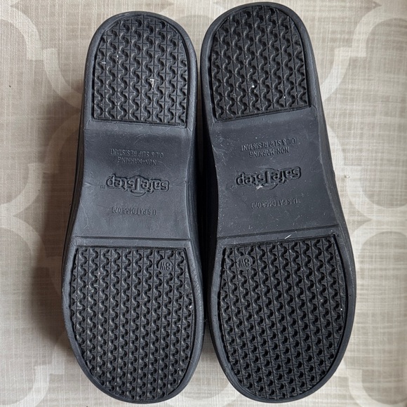 Women's Black Slip-On Shoes - Picture 4 of 7